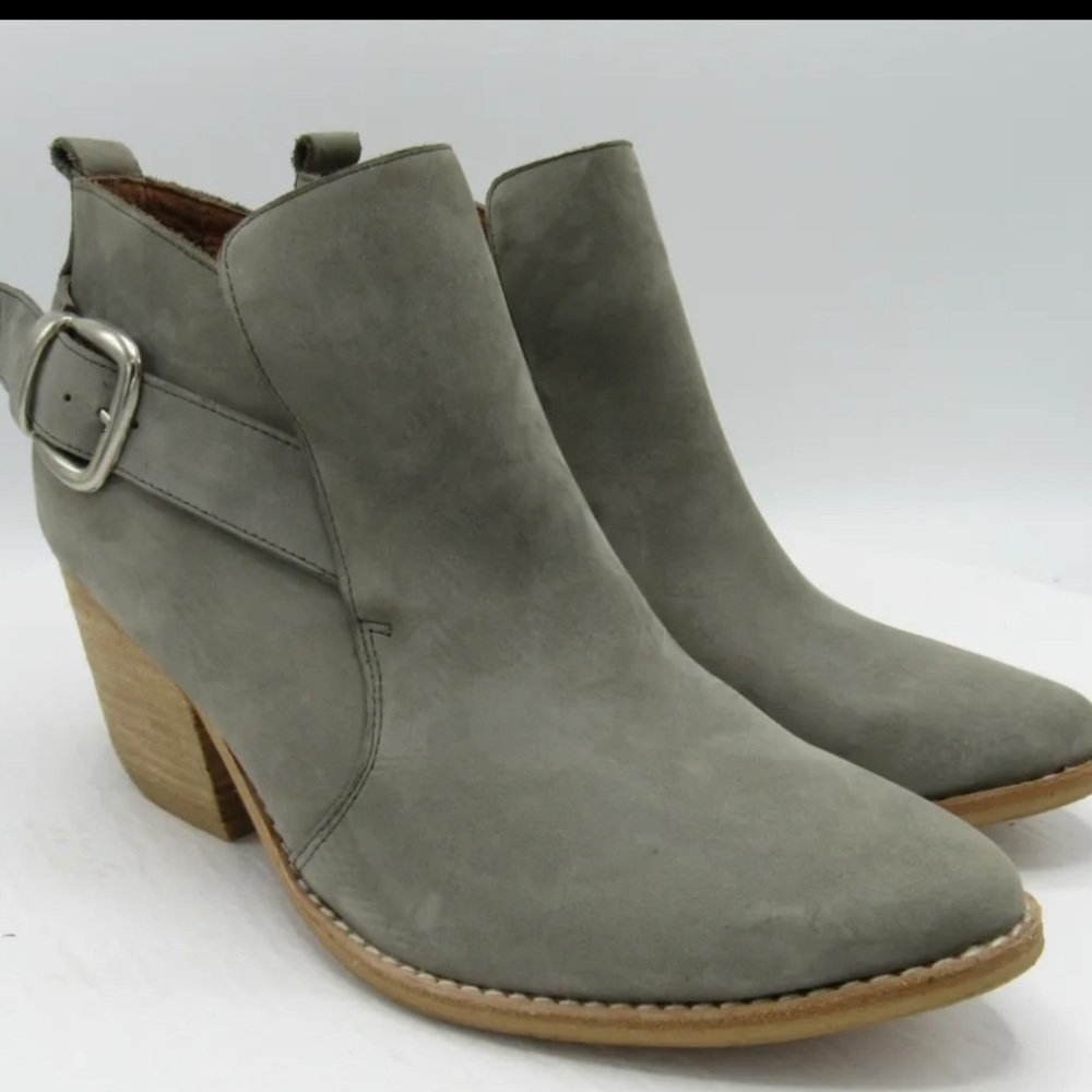 Jeffrey Campbell Ibiza Grey Leather Jonas Side Buckle Heeled Western Booties 8.5